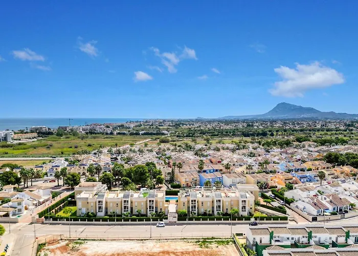 Luxury Apt, Beach, Pool Open 365 Days, Near Javea & Denia
